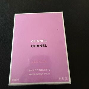CHANEL Chance Eau Vive Eau de Toilette 100
Ml / 3.4 Fl Oz new in box